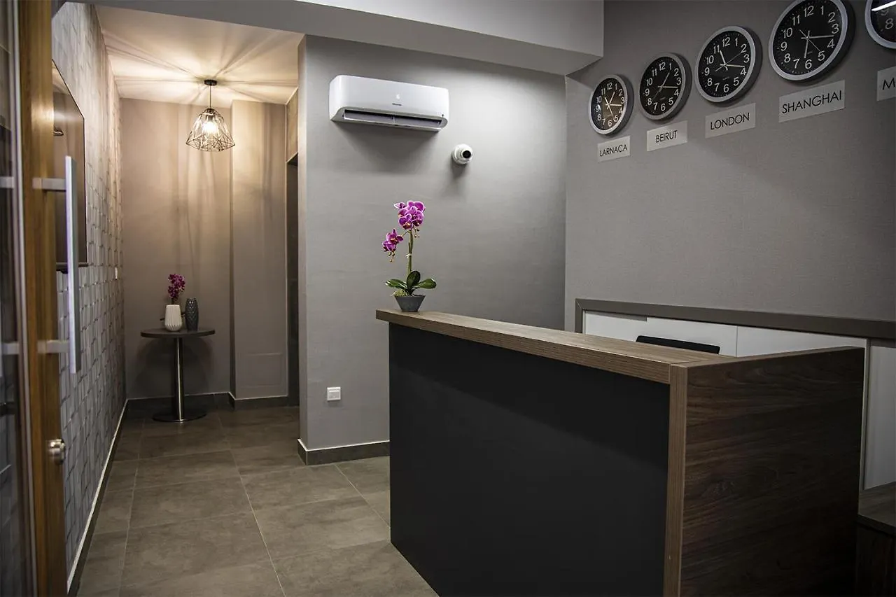 Jimmy'S Suites Larnaca Aparthotel