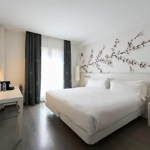 vizitați hotelul